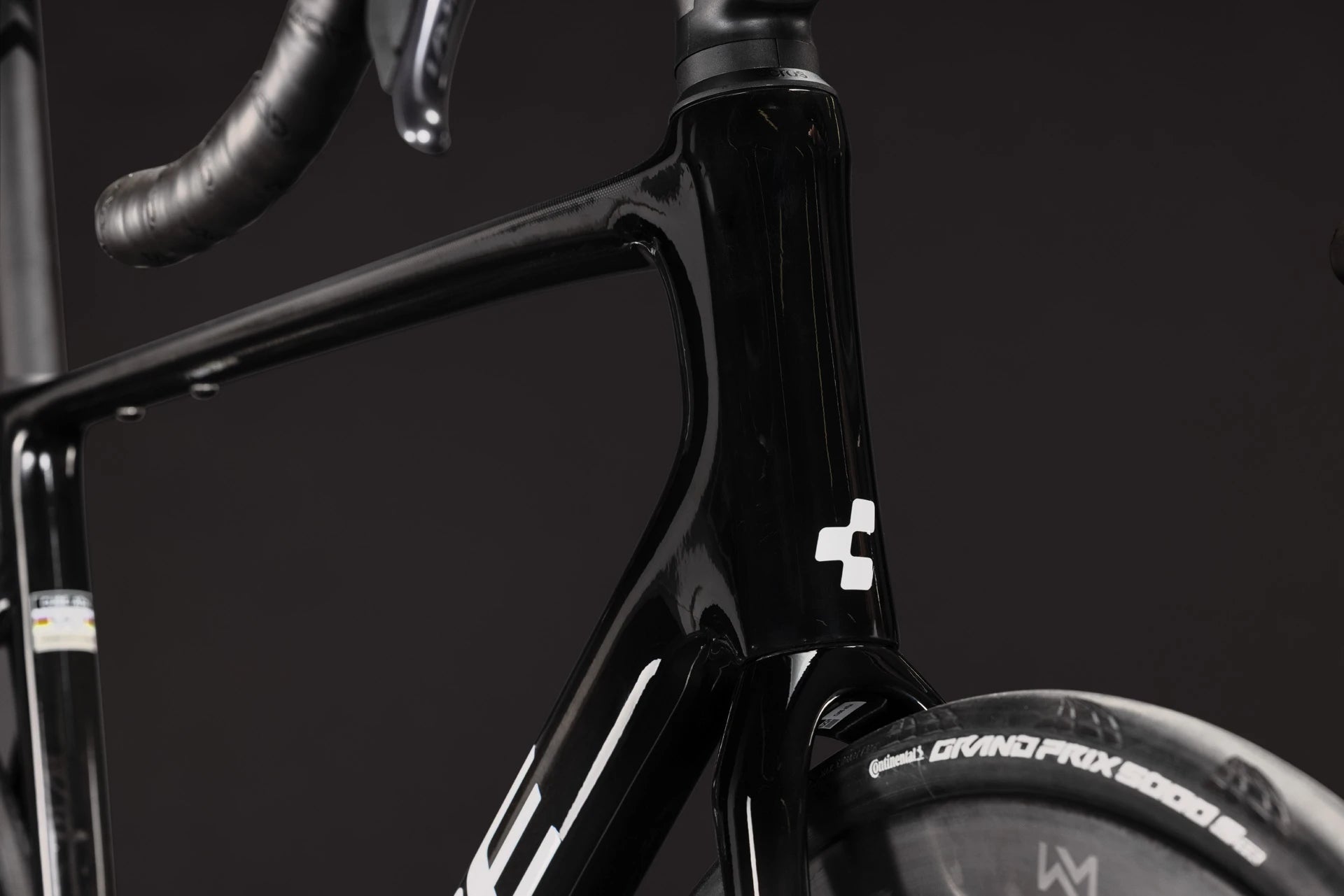 Cube Attain C:62 SLT carbon´n´white 2027