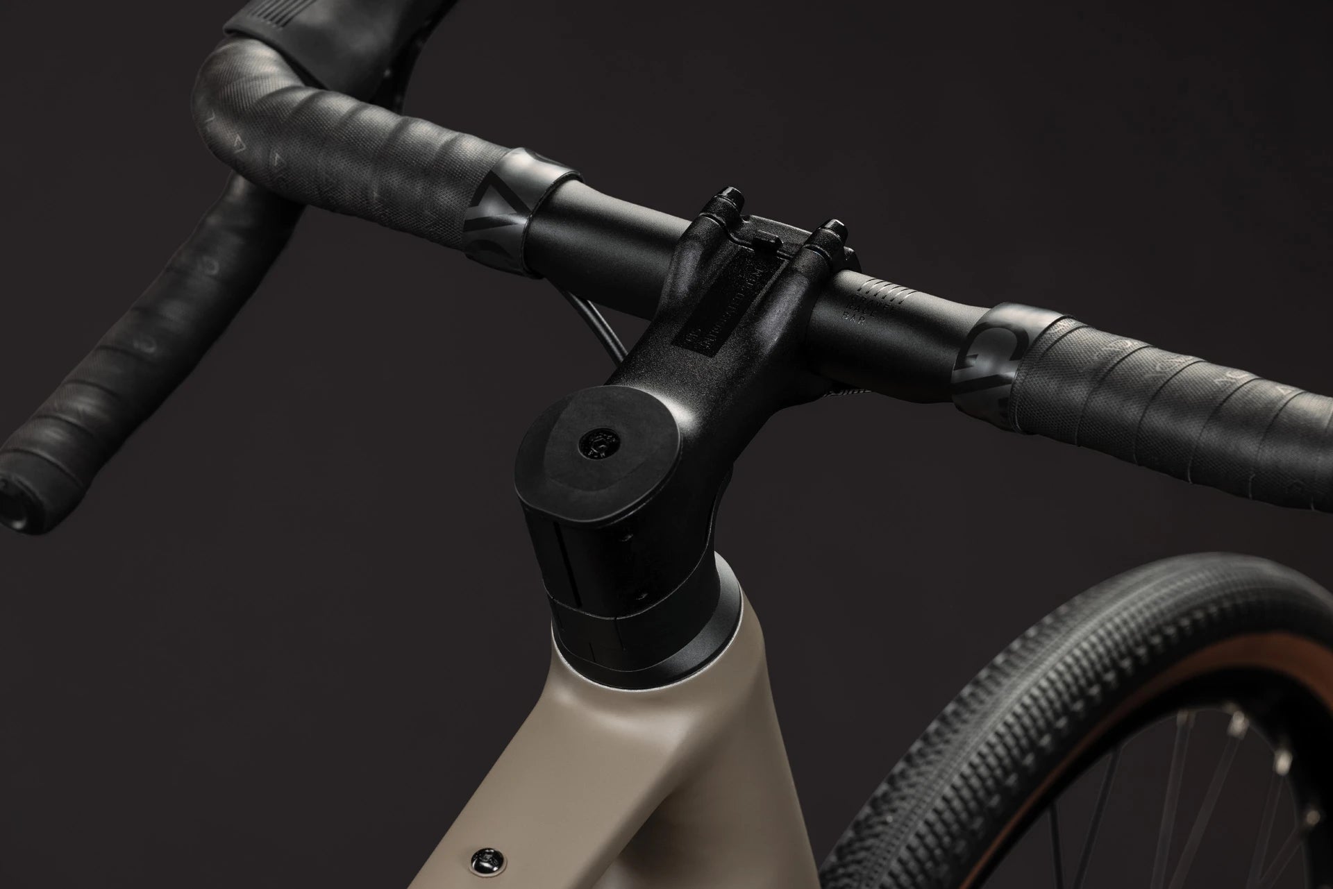 Cube Nuroad One wood´n´grey 2027