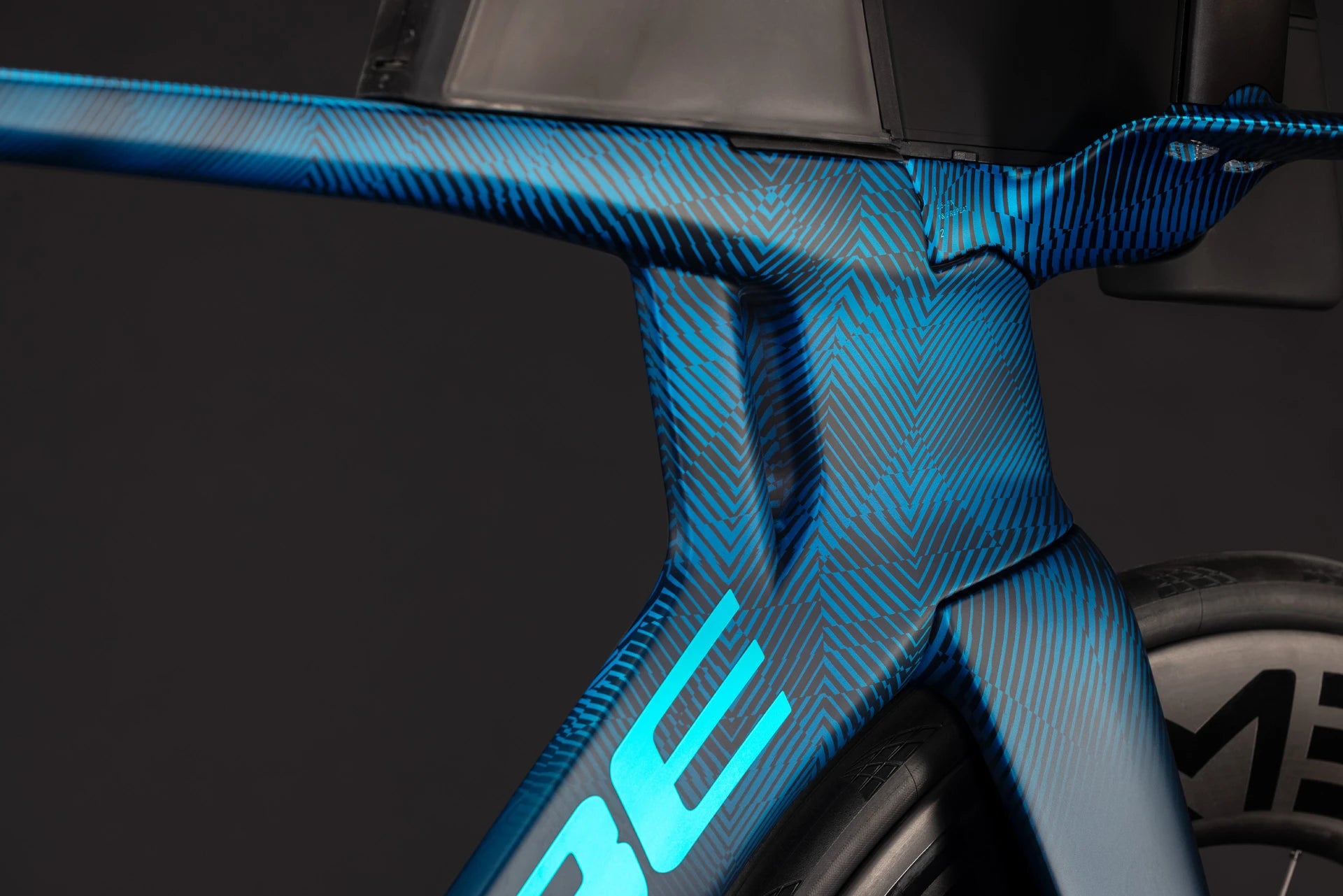 Cube Aerium C:68X SLT liquidbluegrid´n´chrome 2027