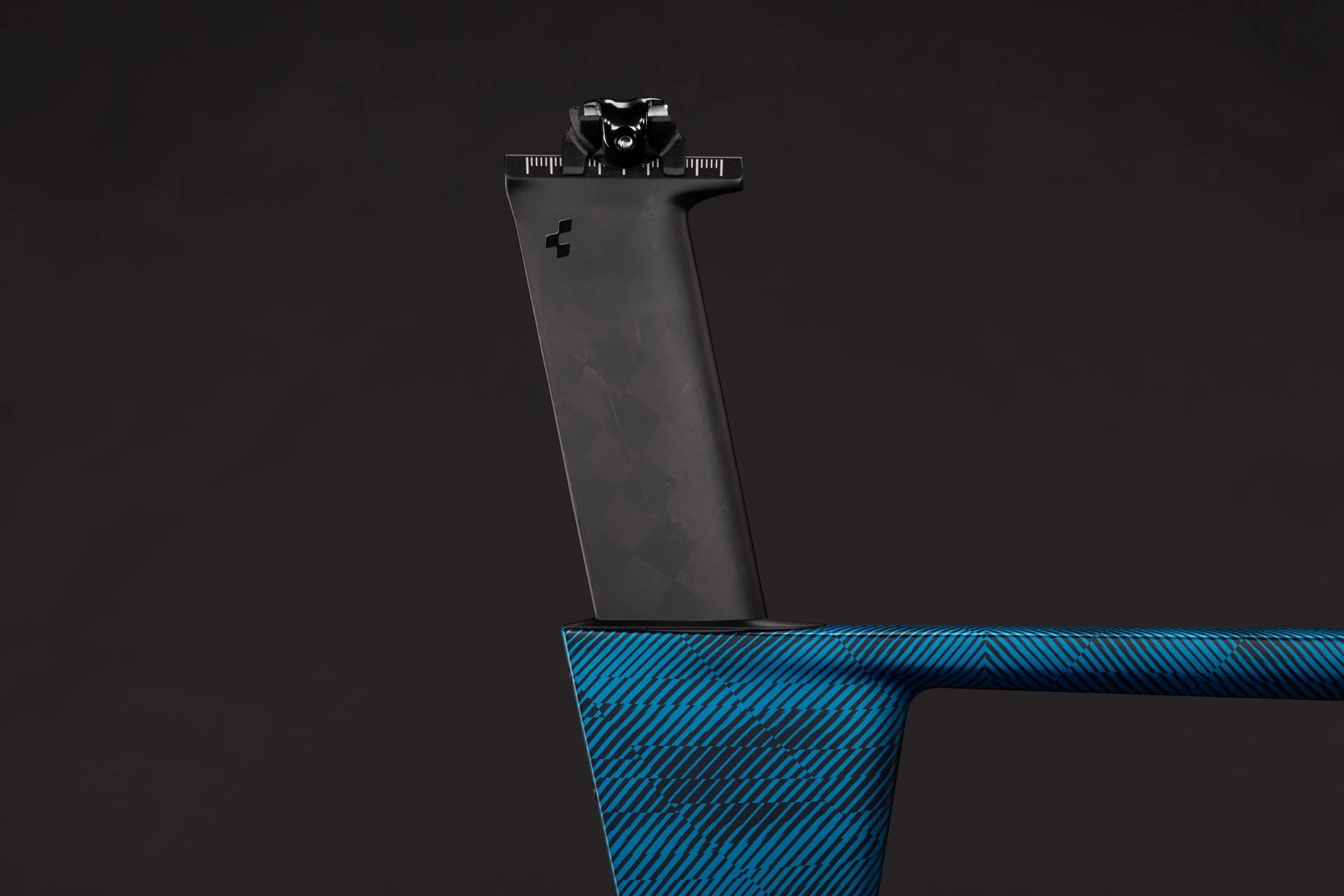 Cube Aerium C:68X Frameset liquidbluegrid´n´chrome 2027