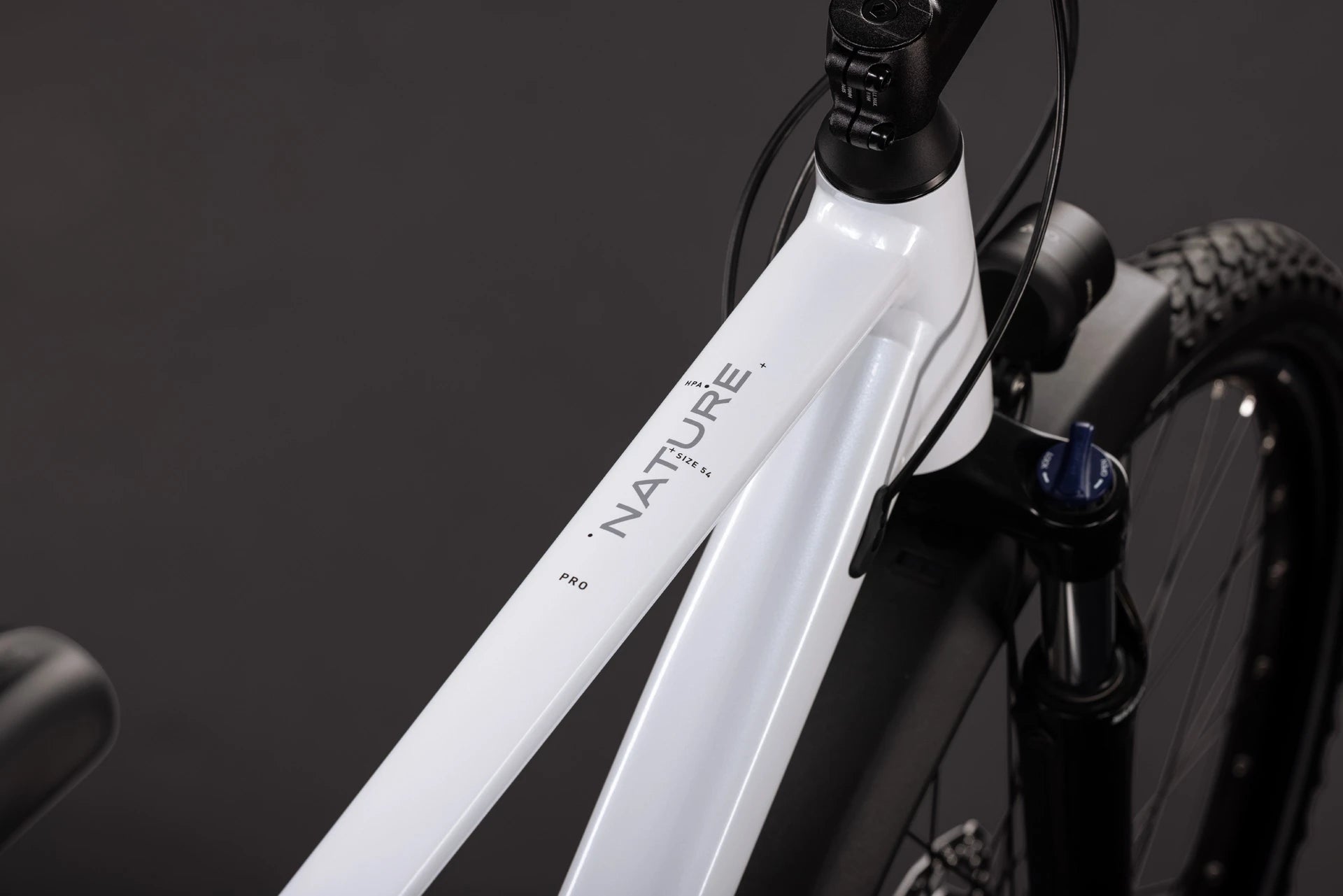 Cube Nature Pro FE metallicwhite´n´reflex 2027