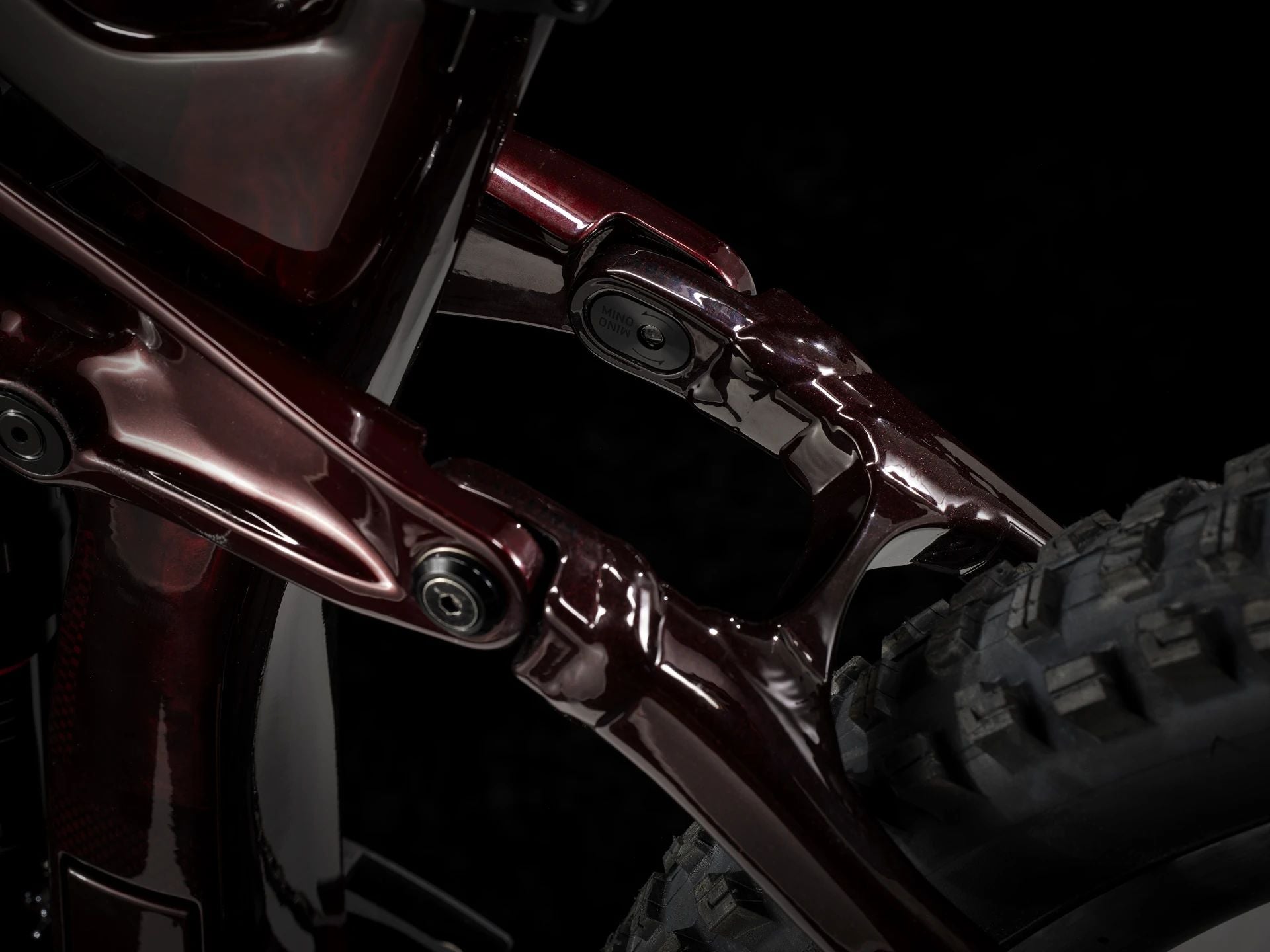 Trek Rail 9.7 Gen 4 Carbon Red Smoke