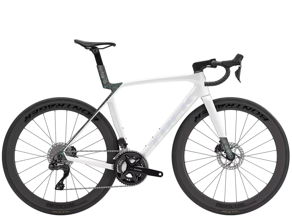 Trek Madone SL 6 Gen 8 Crystal White/Deep Smoke 2026
