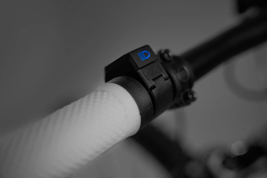 Acid Frontlicht PRO-E 200 HB PowerBank - Liquid-Life #Wähle Deine Farbe_space grey/black