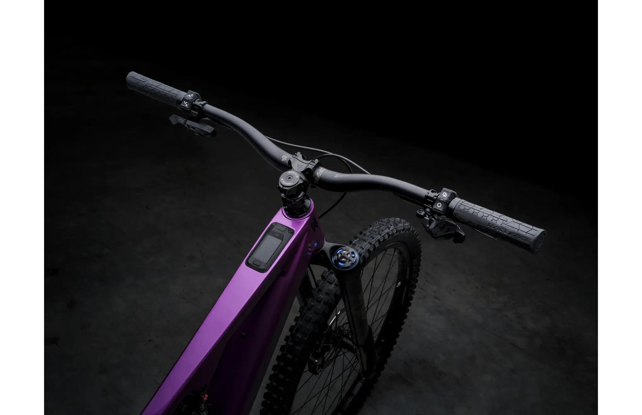 Crussis e-Full 12.11-PRO X (800 Wh) purple 2026