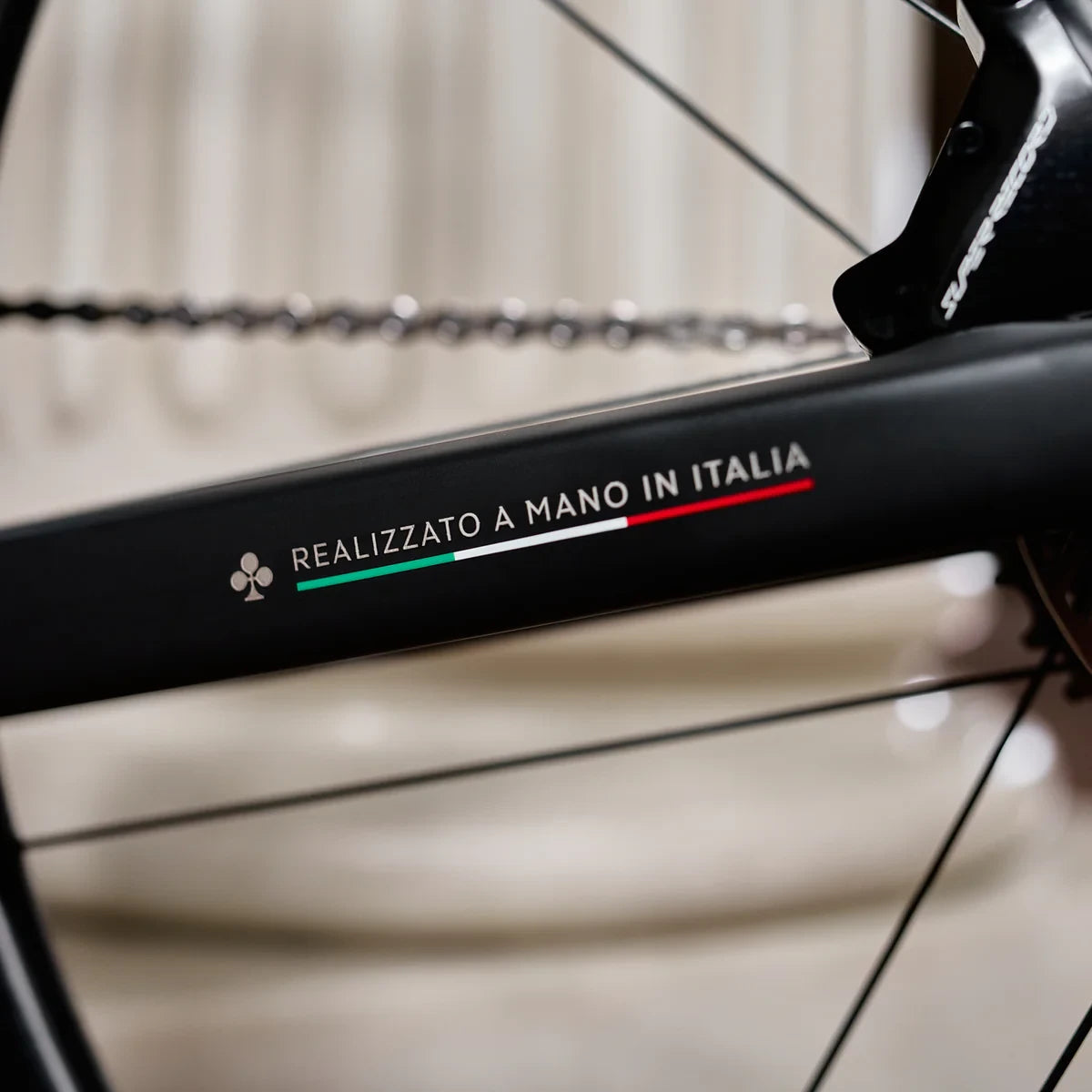 Colnago C72 La Scala Road Disc SuperRecord Special Edition white/red 2026