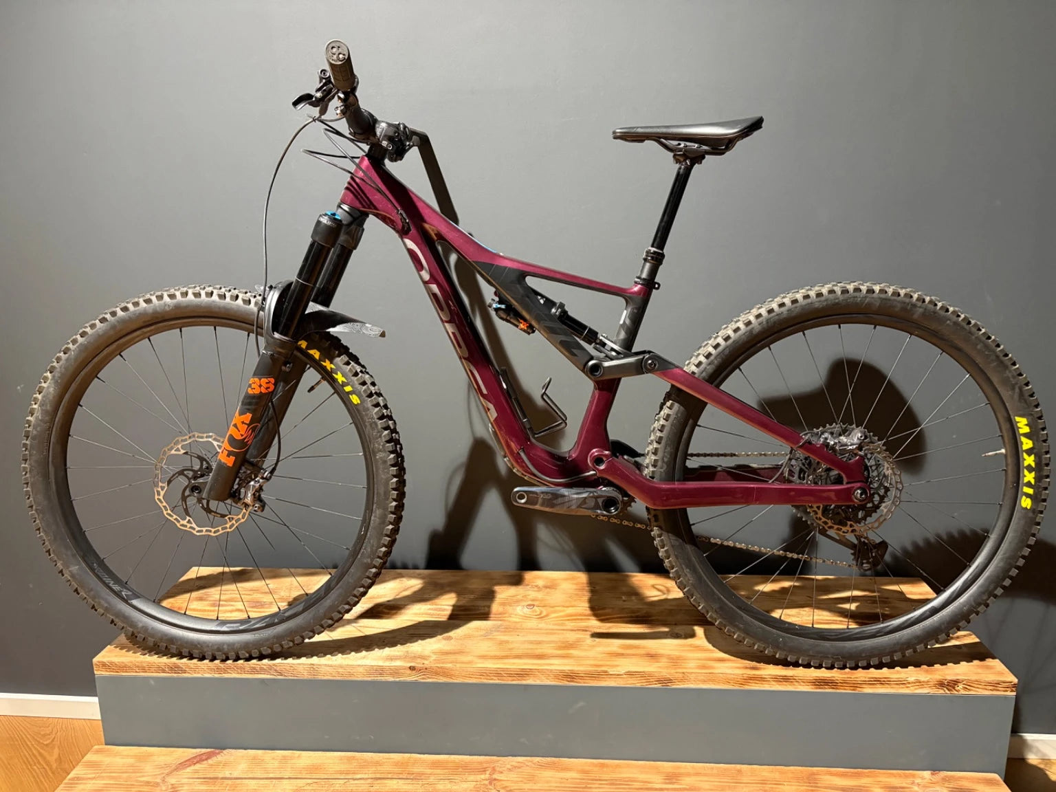 Orbea RALLON M10 Metallic Mulberry | Enduro (160-180mm) | Gebrauchtrad - Liquid-Life