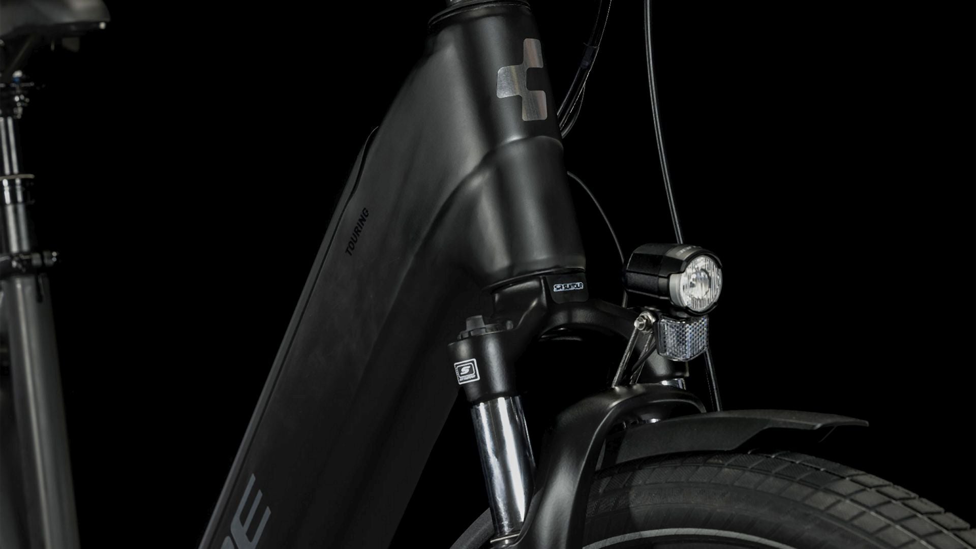 Cube Touring Hybrid Pro 625 black´n´metal Easy Entry