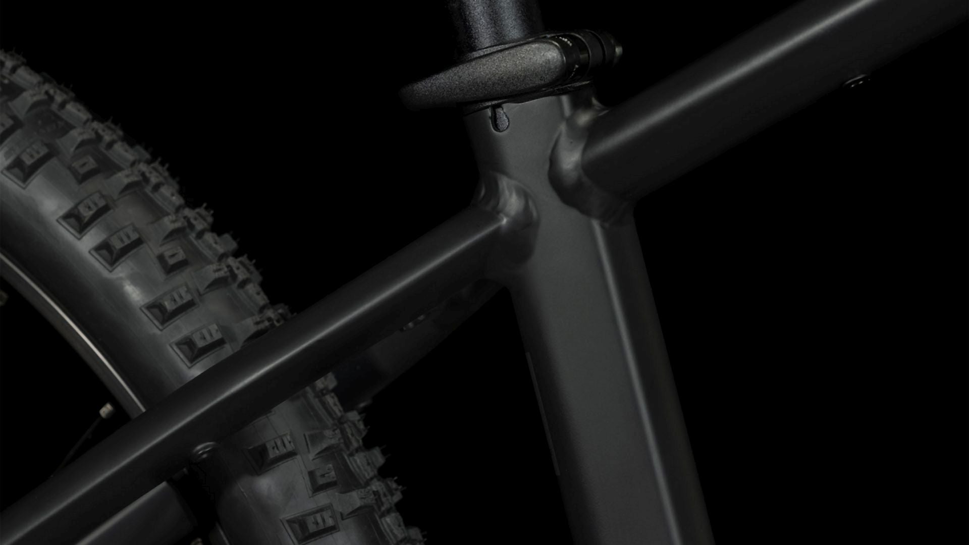 Cube Reaction Hybrid Performance 625 black´n´grey
