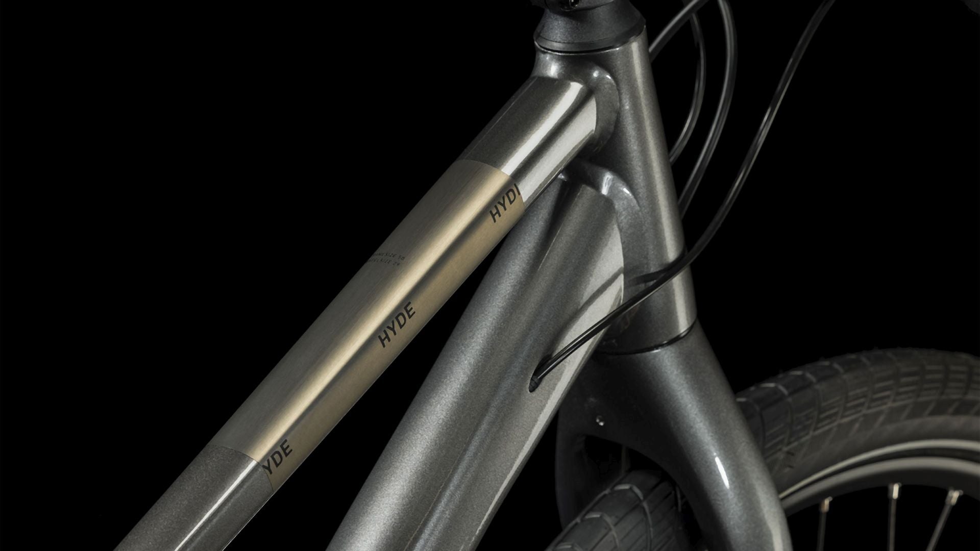 Cube Hyde graphite´n´black Trapez