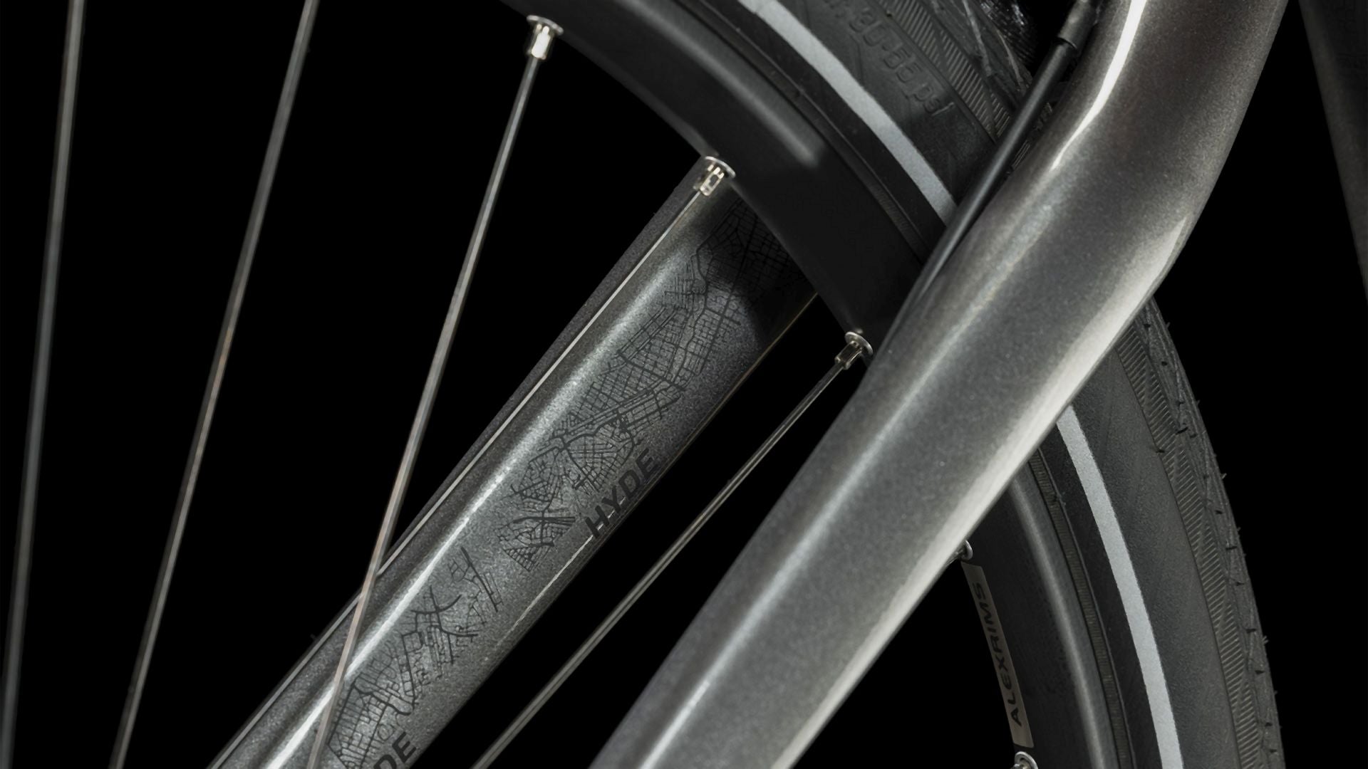 Cube Hyde graphite´n´black Trapez