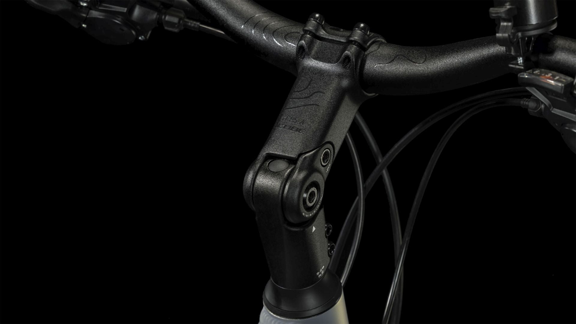 Cube Touring Pro pearlysilver´n´black Trapez