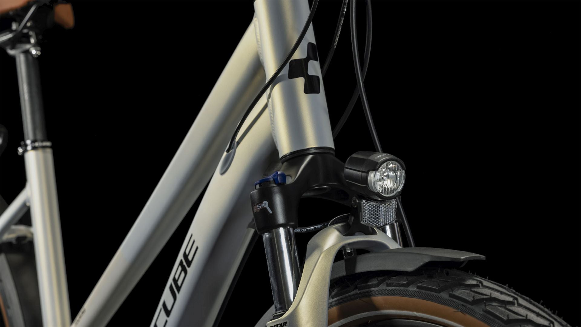 Cube Touring Pro pearlysilver´n´black Trapez