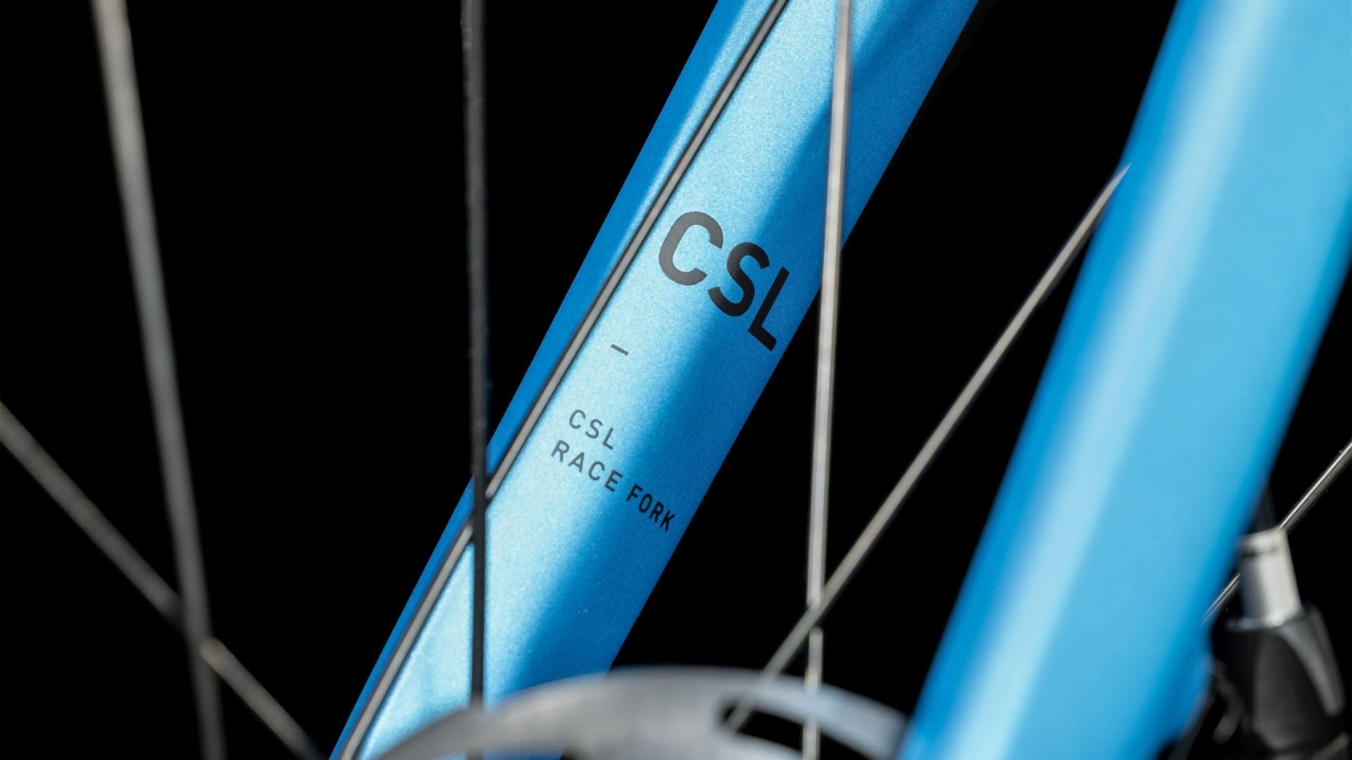 Cube Attain Race blue´n´spectral