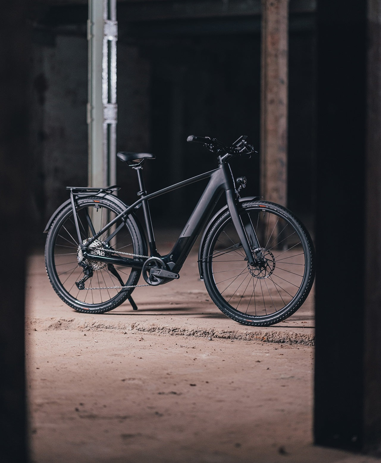 Moderner schwarzer E-Bike Cruiser, geeignet für urbane Pendler.