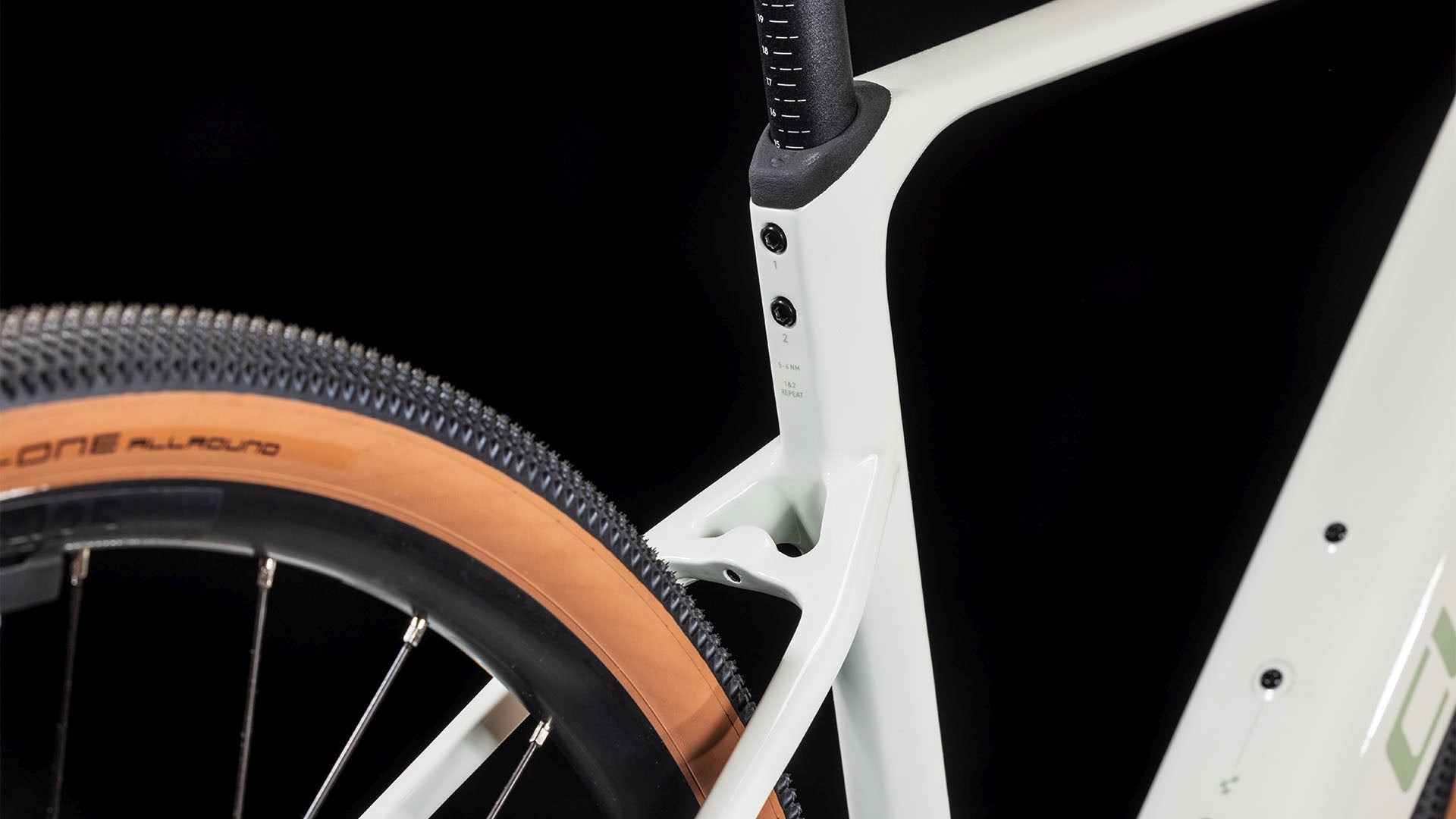 Cube Nuroad Hybrid C:62 Race 400X desertstone´n´green