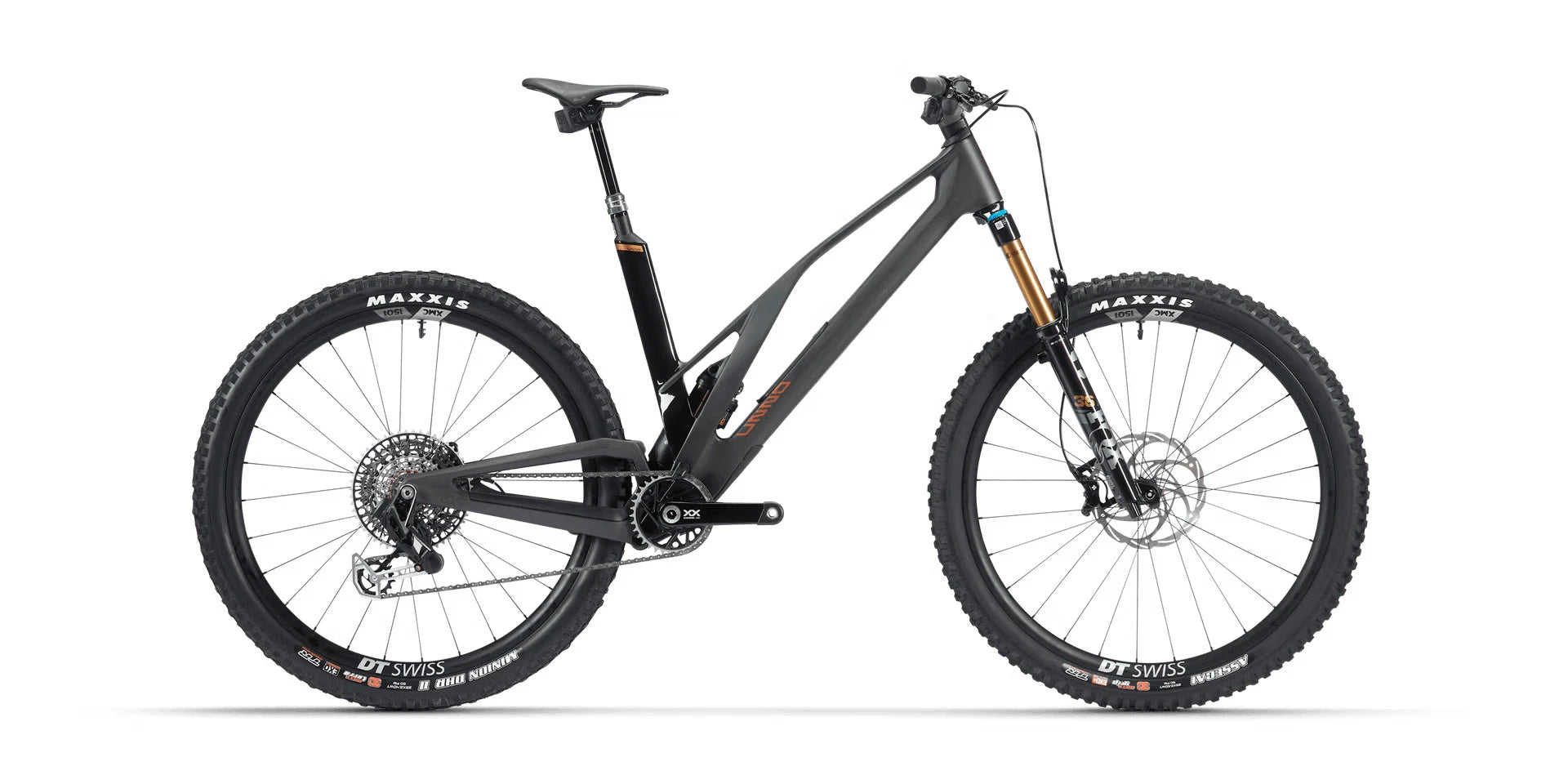 UNNO DASH Factory Matter Carbon Raw Copper Trapez 2025