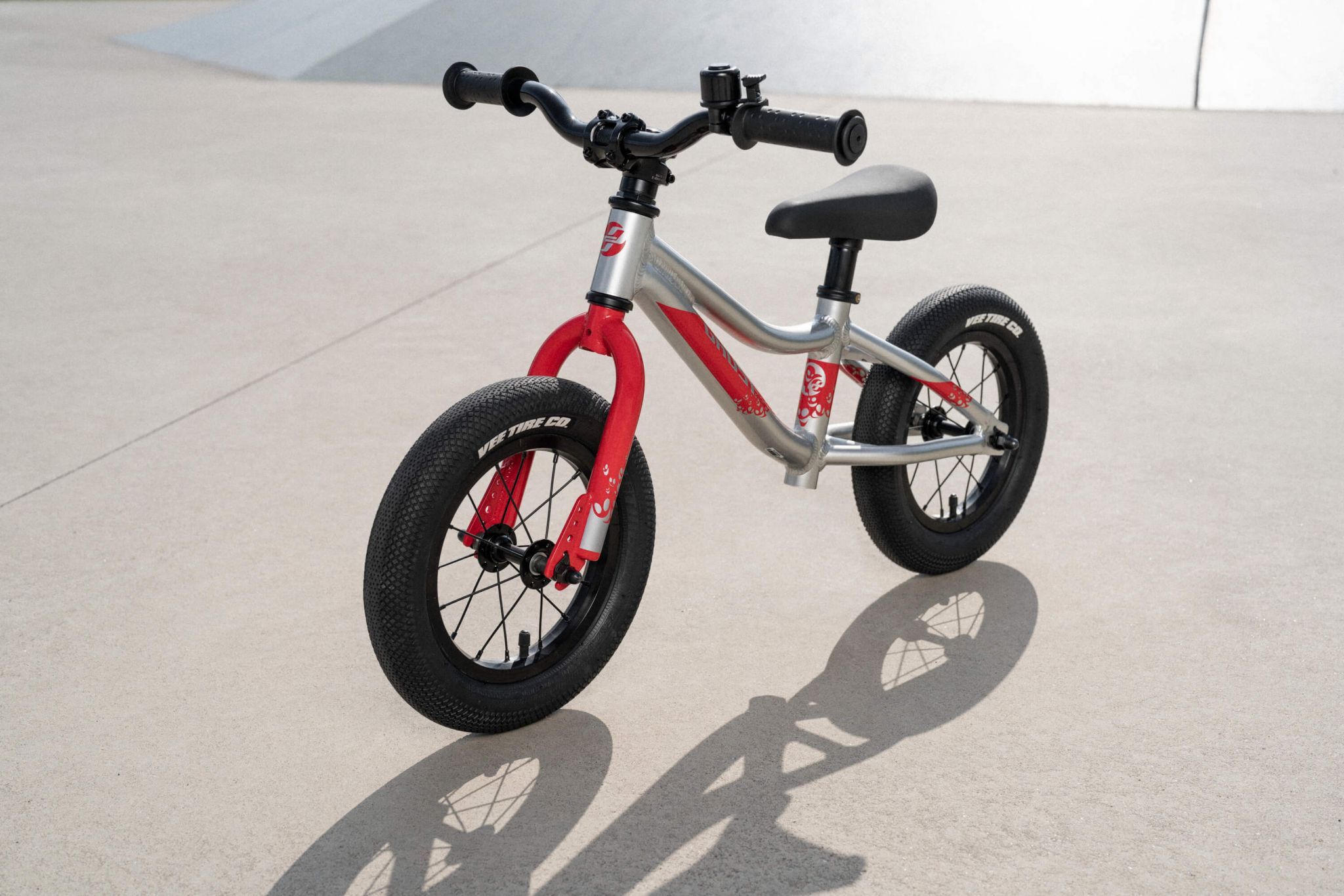 Ghost Powerkiddy 12 rainbow silver/riot red - glossy