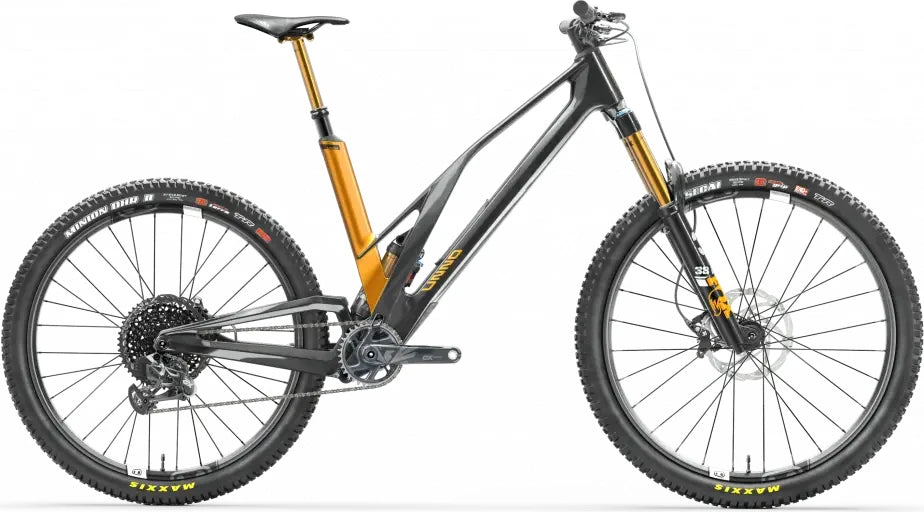 UNNO Burn Race 2023 - carbon/kupfer