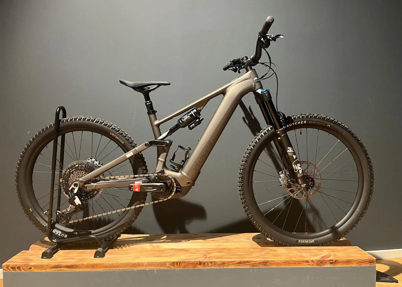 Specialized Levo 4 Comp Alloy GUNMETAL/OBSIDIAN