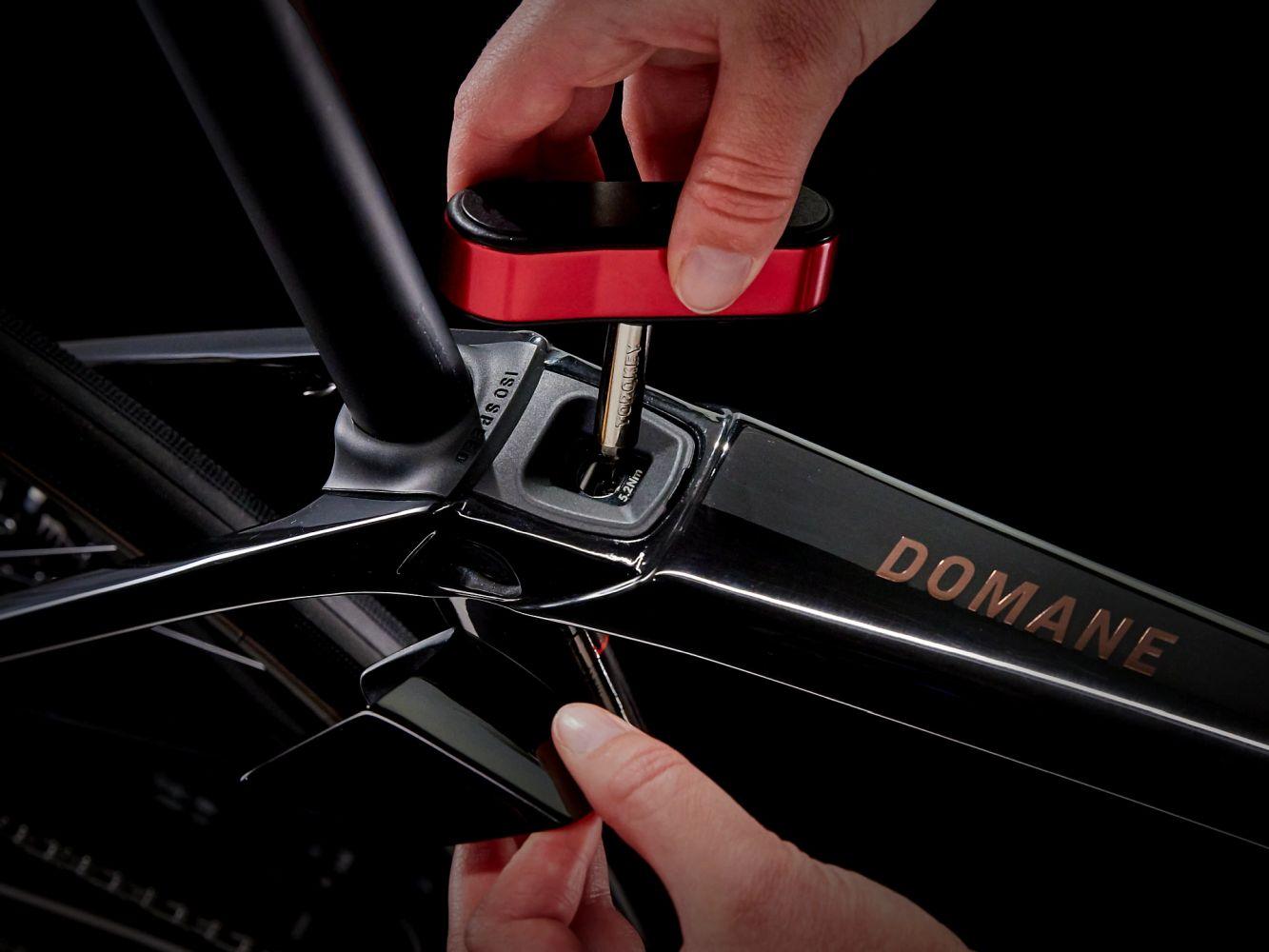 Trek Domane SL 5 Gen 4 schwarz - Liquid-Life