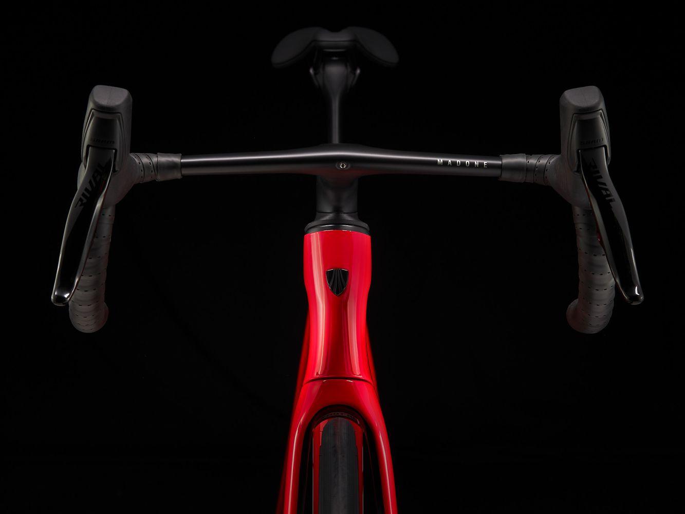 Trek Madone SLR 6 eTap Gen 7 Viper Red - Liquid-Life