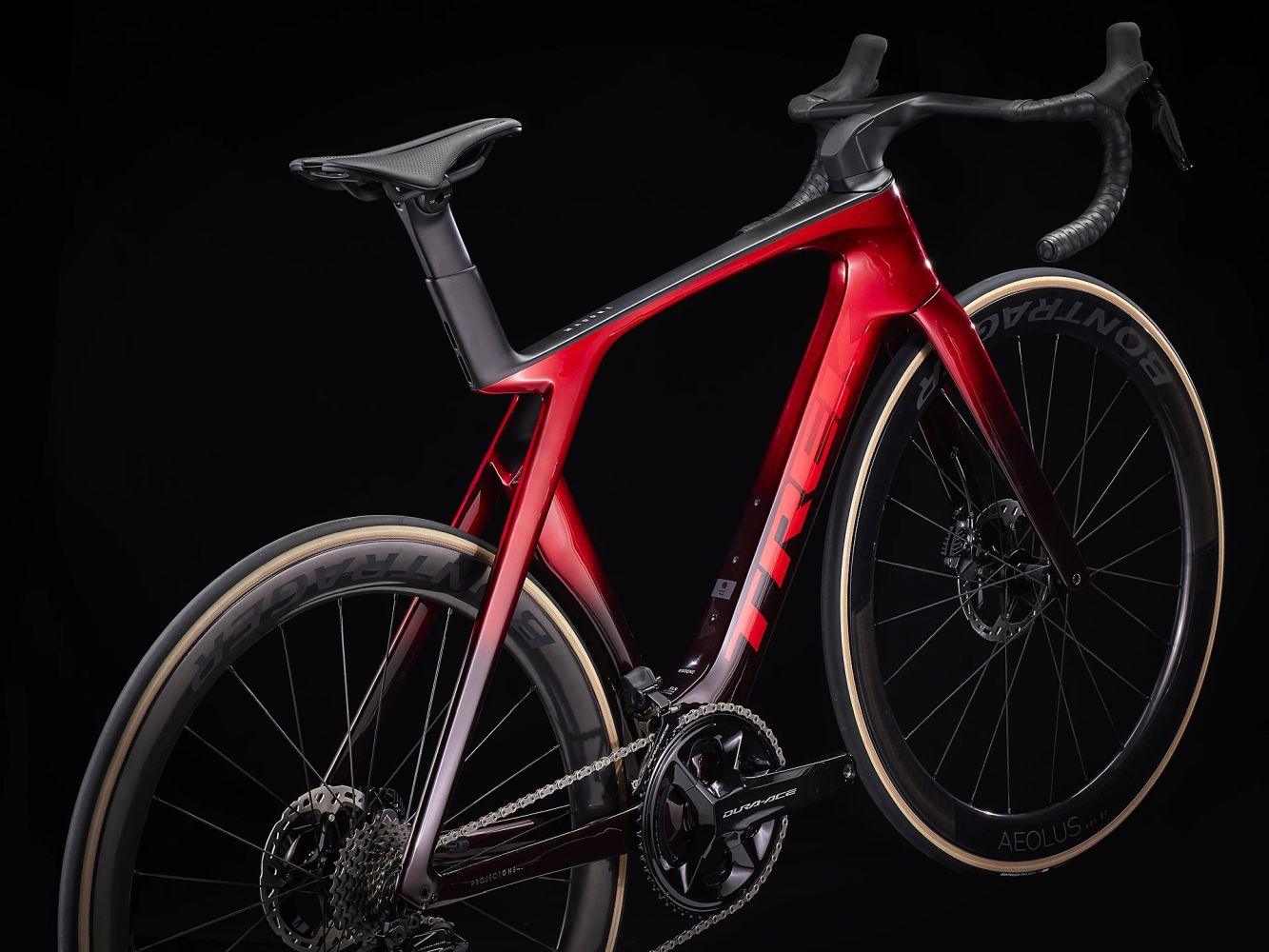 Trek Madone SLR 9 Gen 7 Metallic Red Smoke to Red Carbon Smoke - Liquid-Life